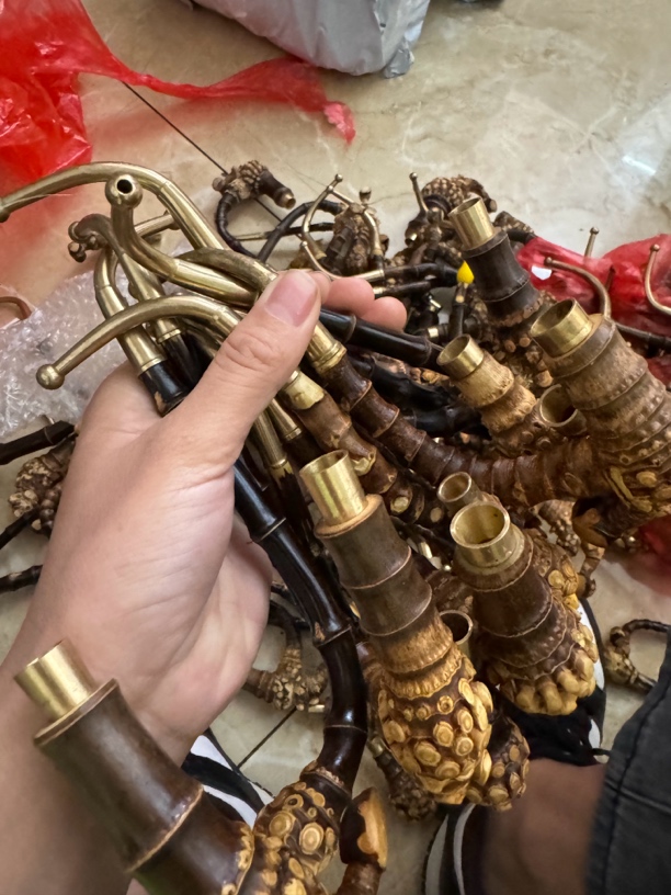 贵州深山老林的黑竹烟斗，随机发。