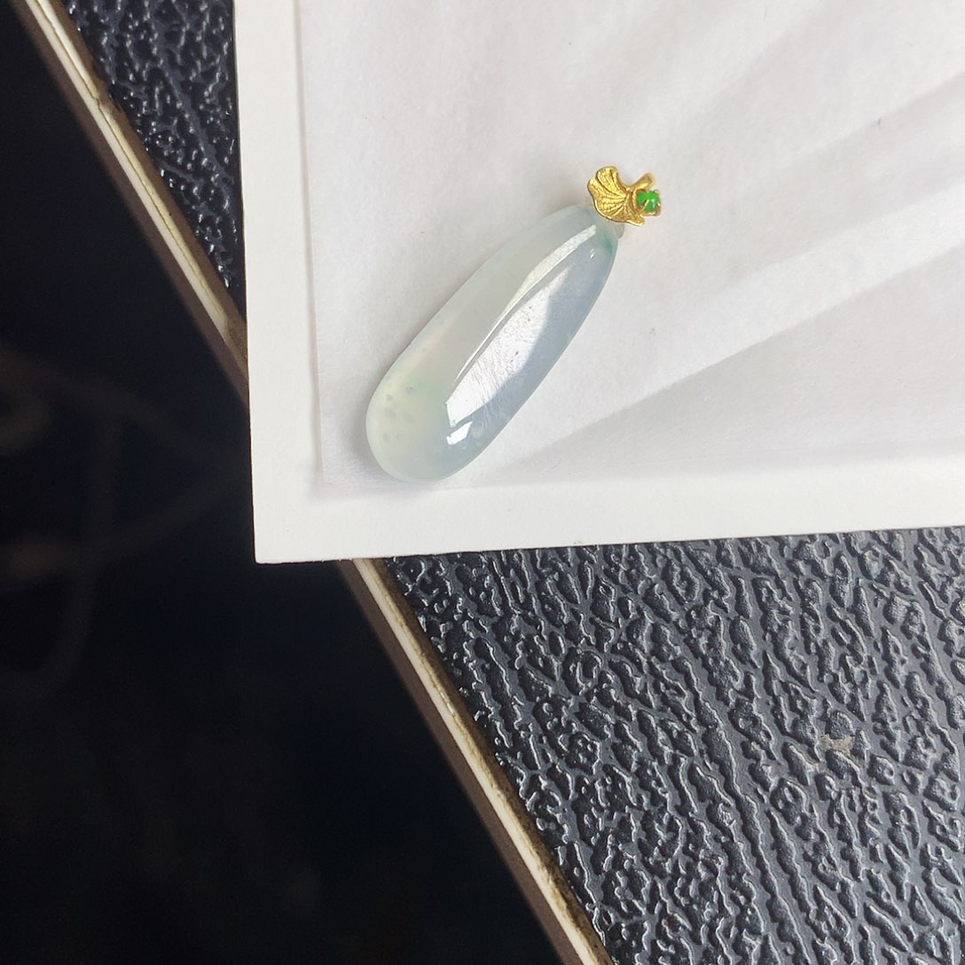 翡翠18K金镶嵌吊坠(不含链)福瓜