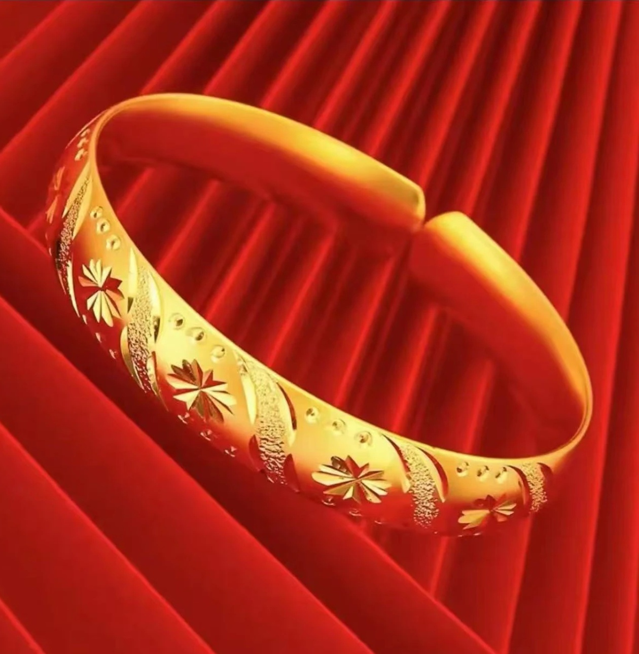 钛钢手镯  繁花开口女士时尚百搭精美简约大气手镯