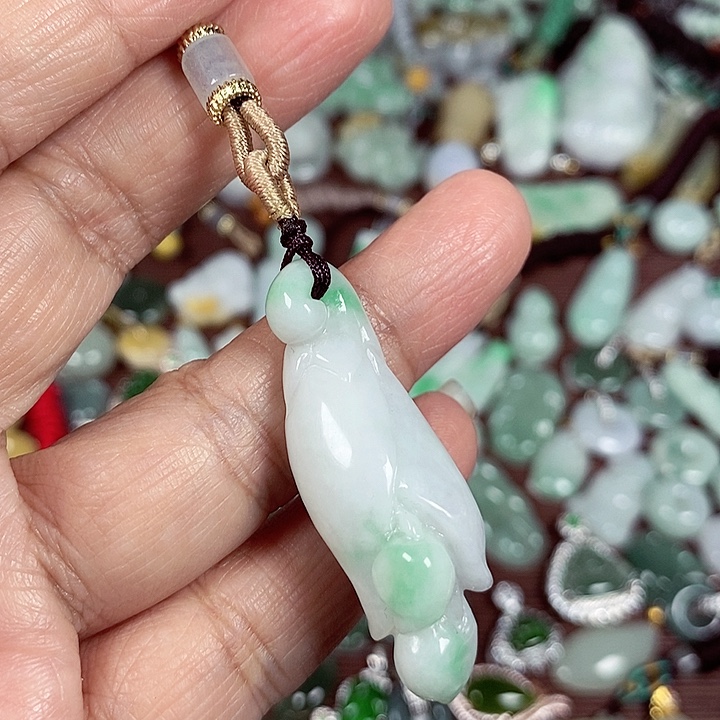 翡翠未镶嵌颈饰天然A货翡翠玉配证书