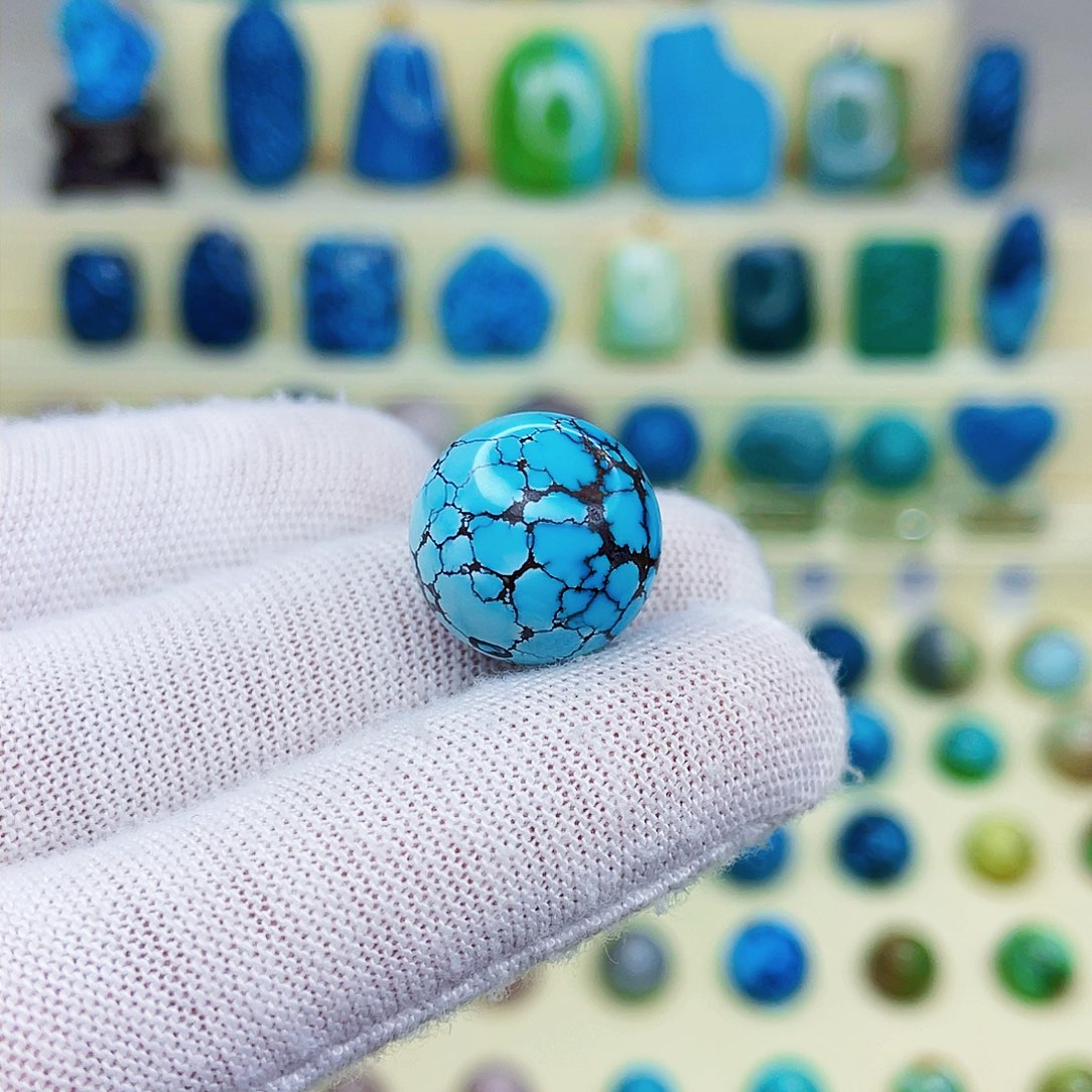 绿松石绿松石未镶嵌