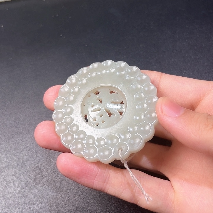 和田玉挂件未镶嵌道*