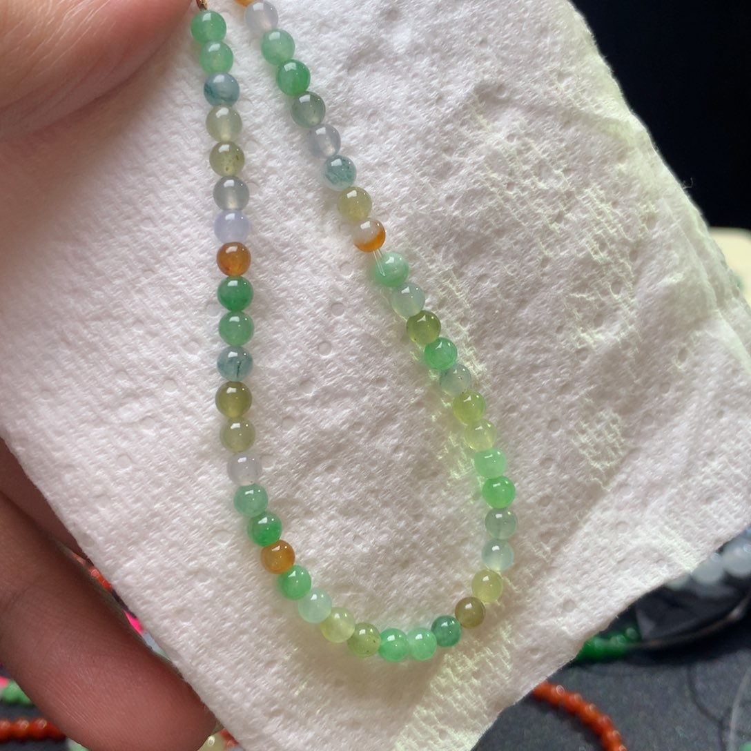 定制翡翠未镶嵌猪猪