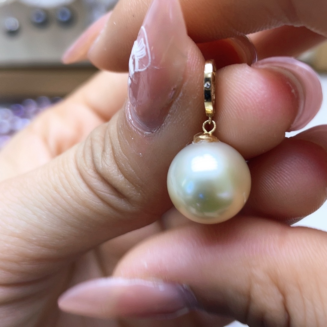 海水珍珠颈饰18K金镶嵌