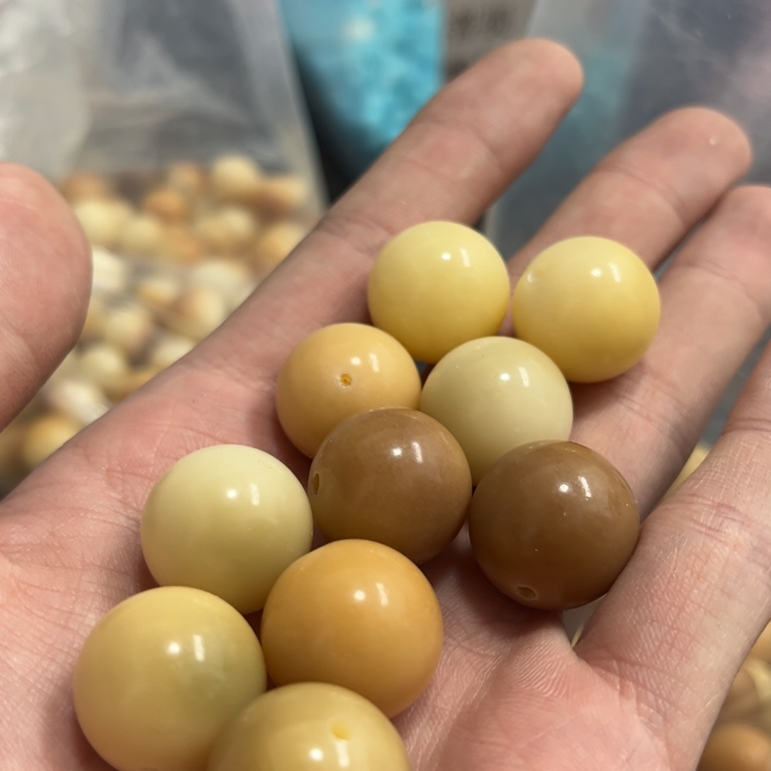 【闪购商品】白玉菩提吊坠z19/20+5颗奶咖