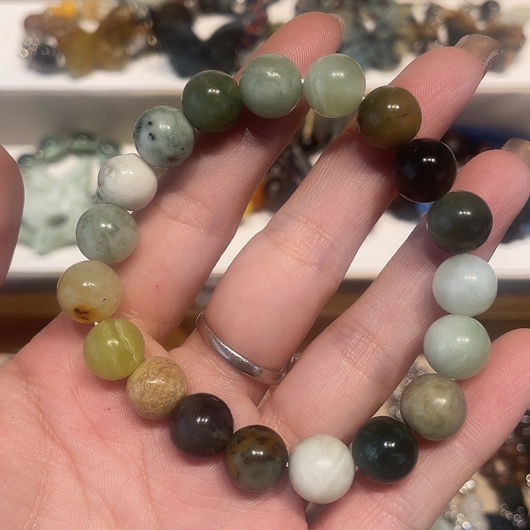 蛇纹石玉合金颈饰