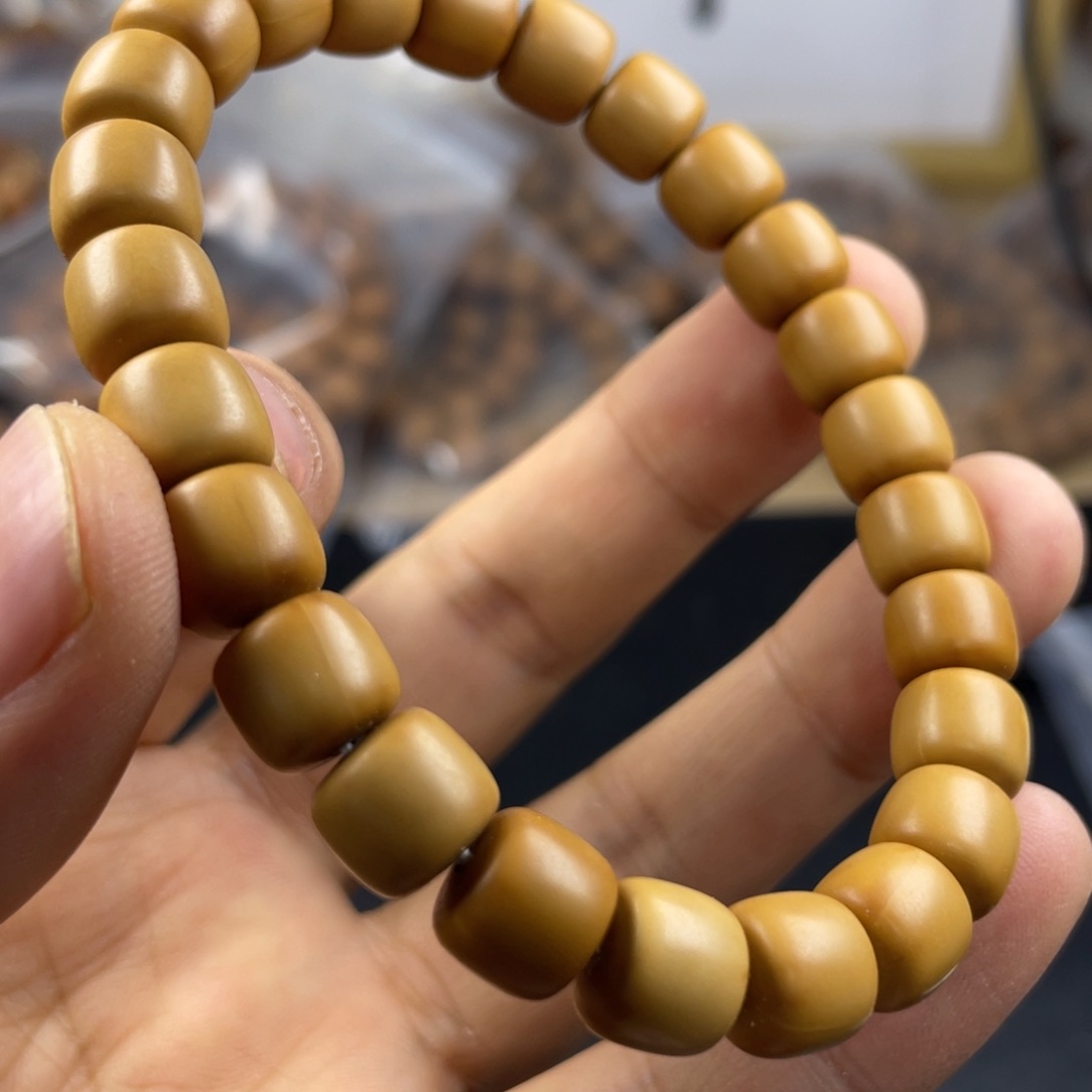 猴头核桃吊坠别有