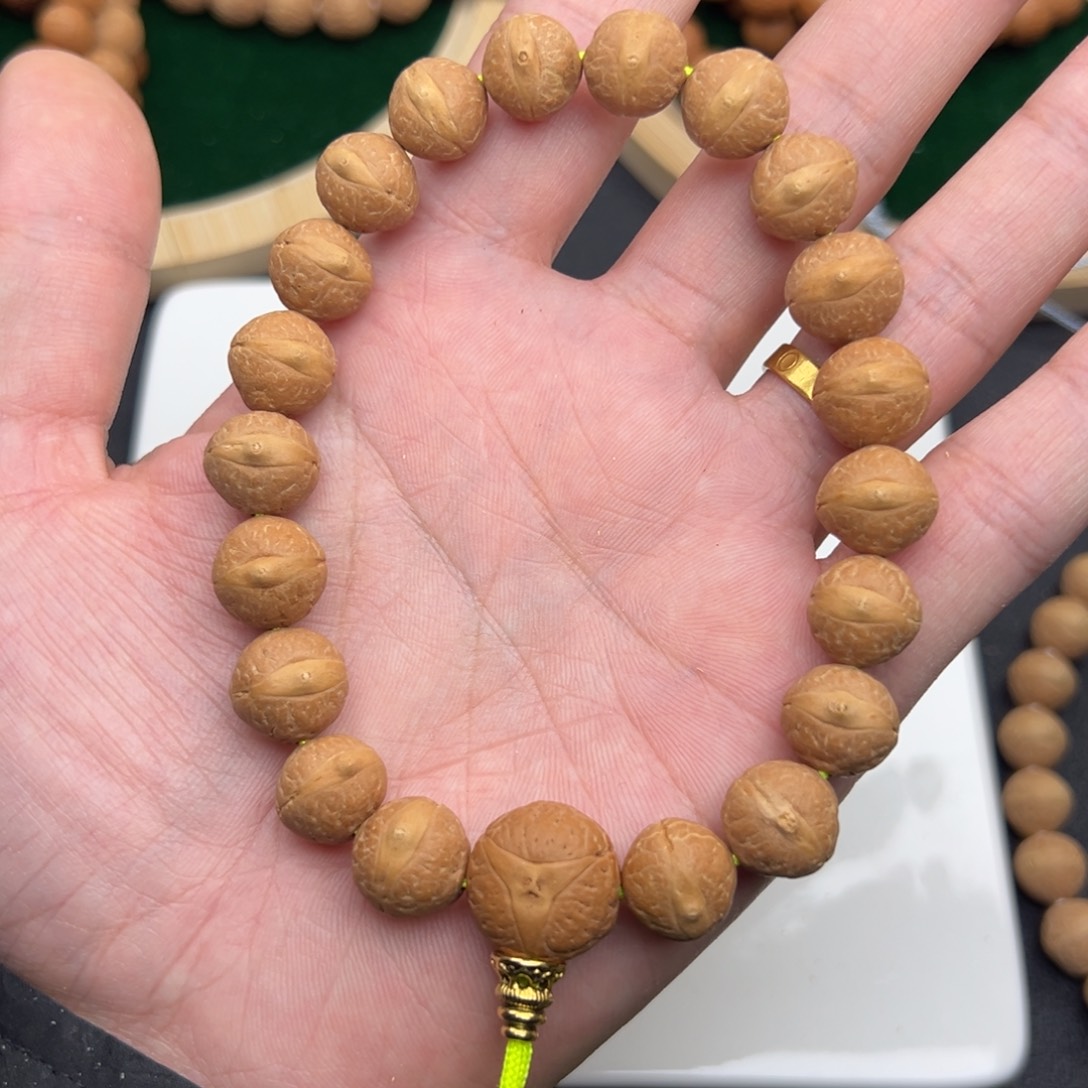 忽***べ手串凤眼菩提尼泊尔凤眼菩提手持