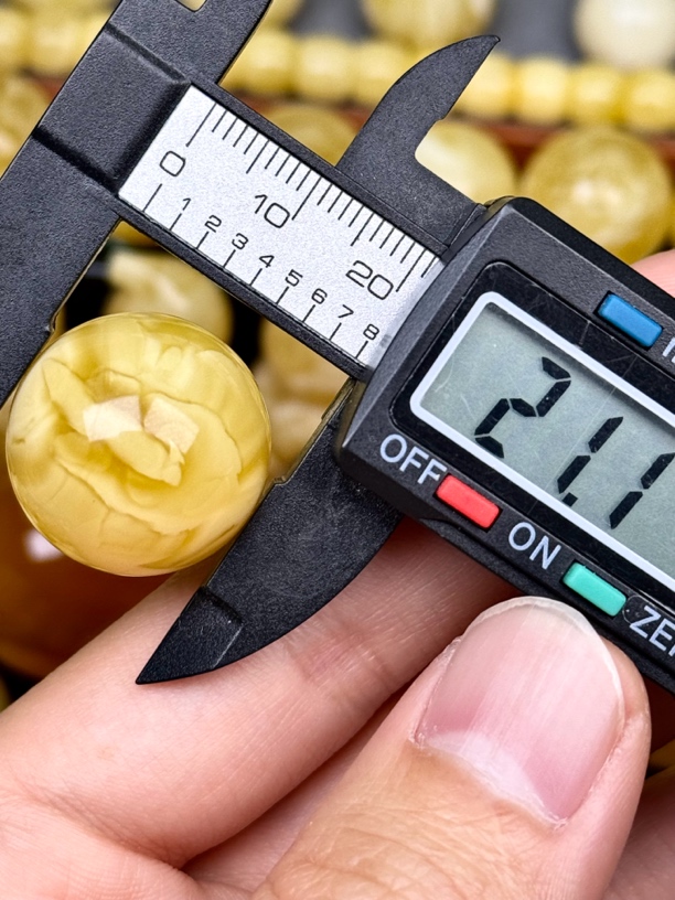 21.1mm俄料国矿一级料浓瓷白妖孽虎皮纹千层雪橘底金溶洞蜜蜡圆珠