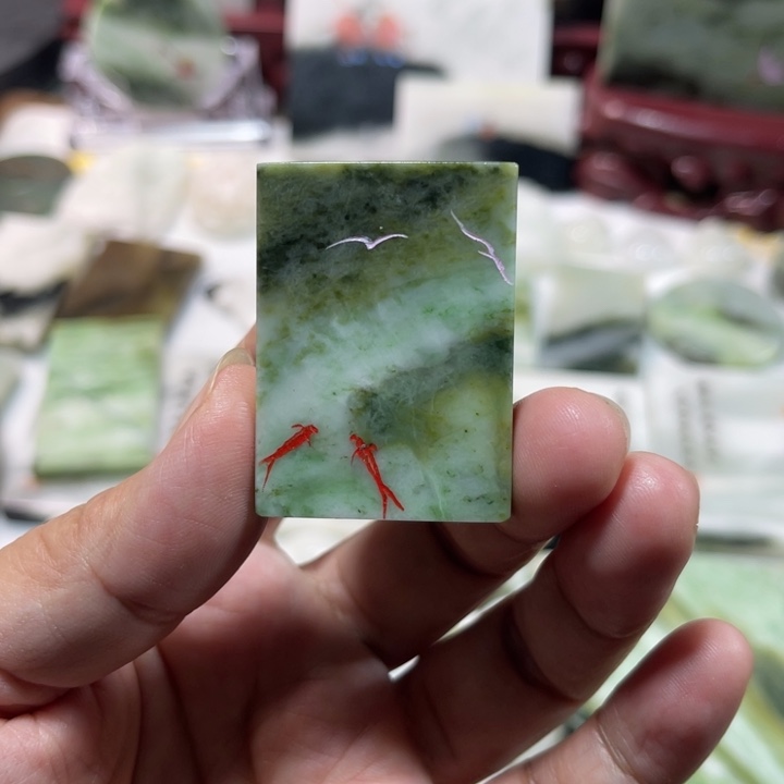 独山玉未镶嵌颈饰