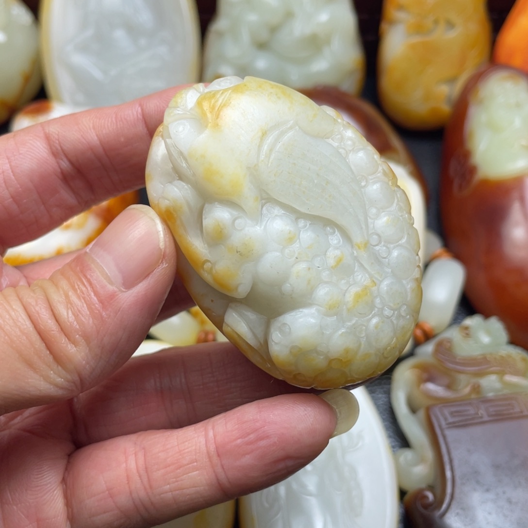 和田玉未镶嵌挂件