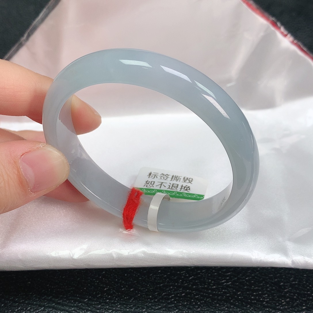 翡翠手镯未镶嵌53贵妃