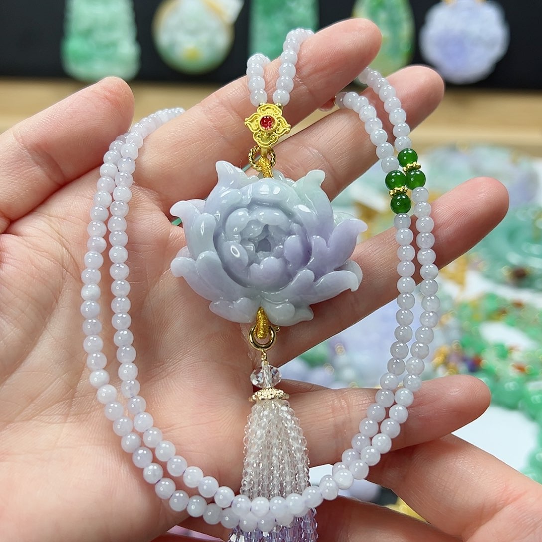 颈饰未镶嵌翡翠吊坠