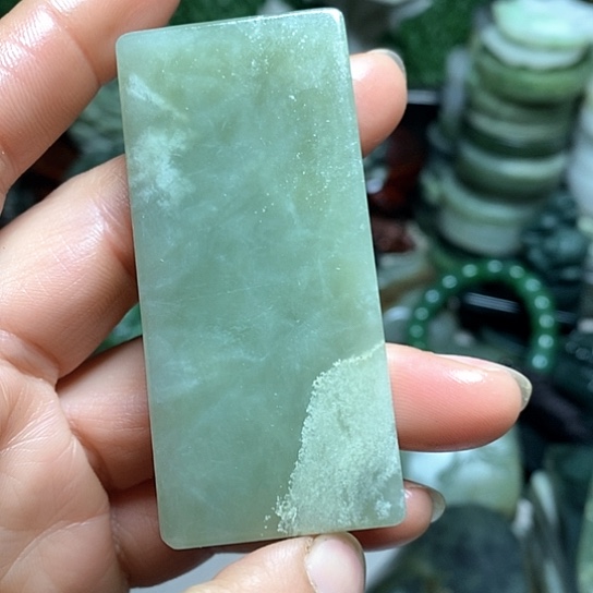 未镶嵌和田玉（糖玉）珠宝半成品