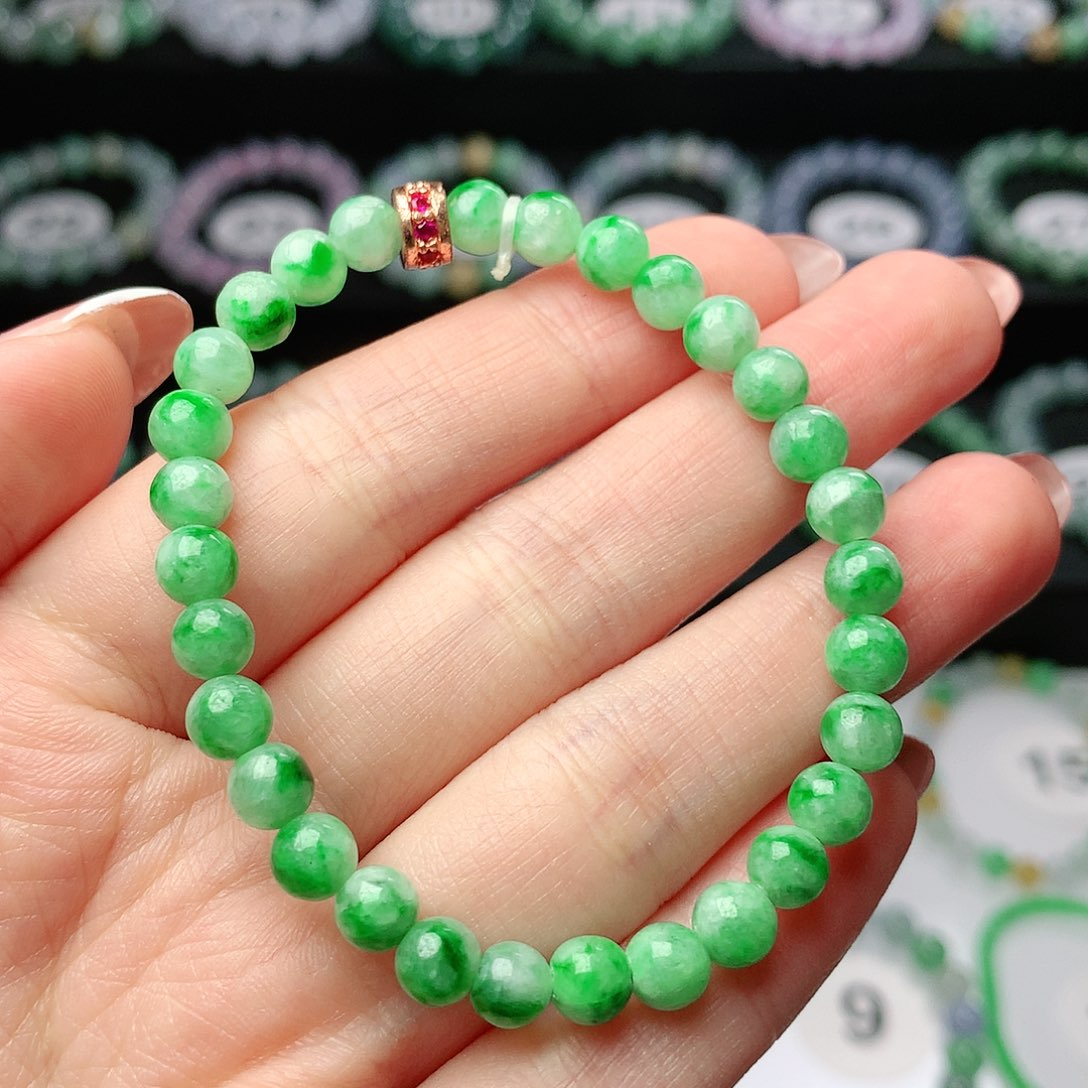 翡翠手链未镶嵌翡翠