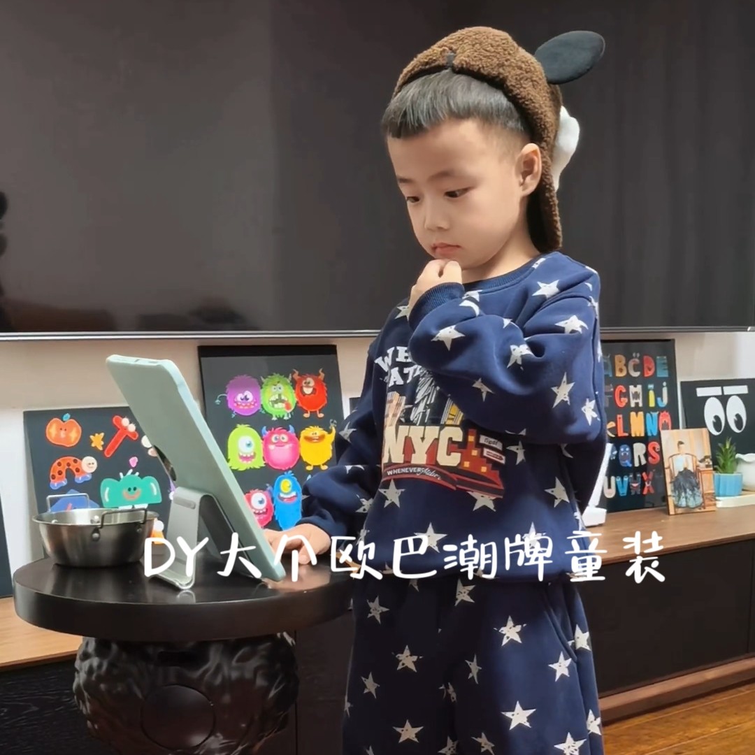 【现货】新款星星加绒套装儿童加绒运动套装