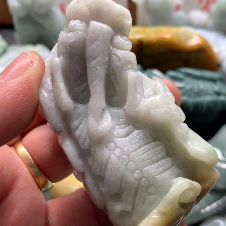 翡翠未镶嵌颈饰保真天然a货翡翠