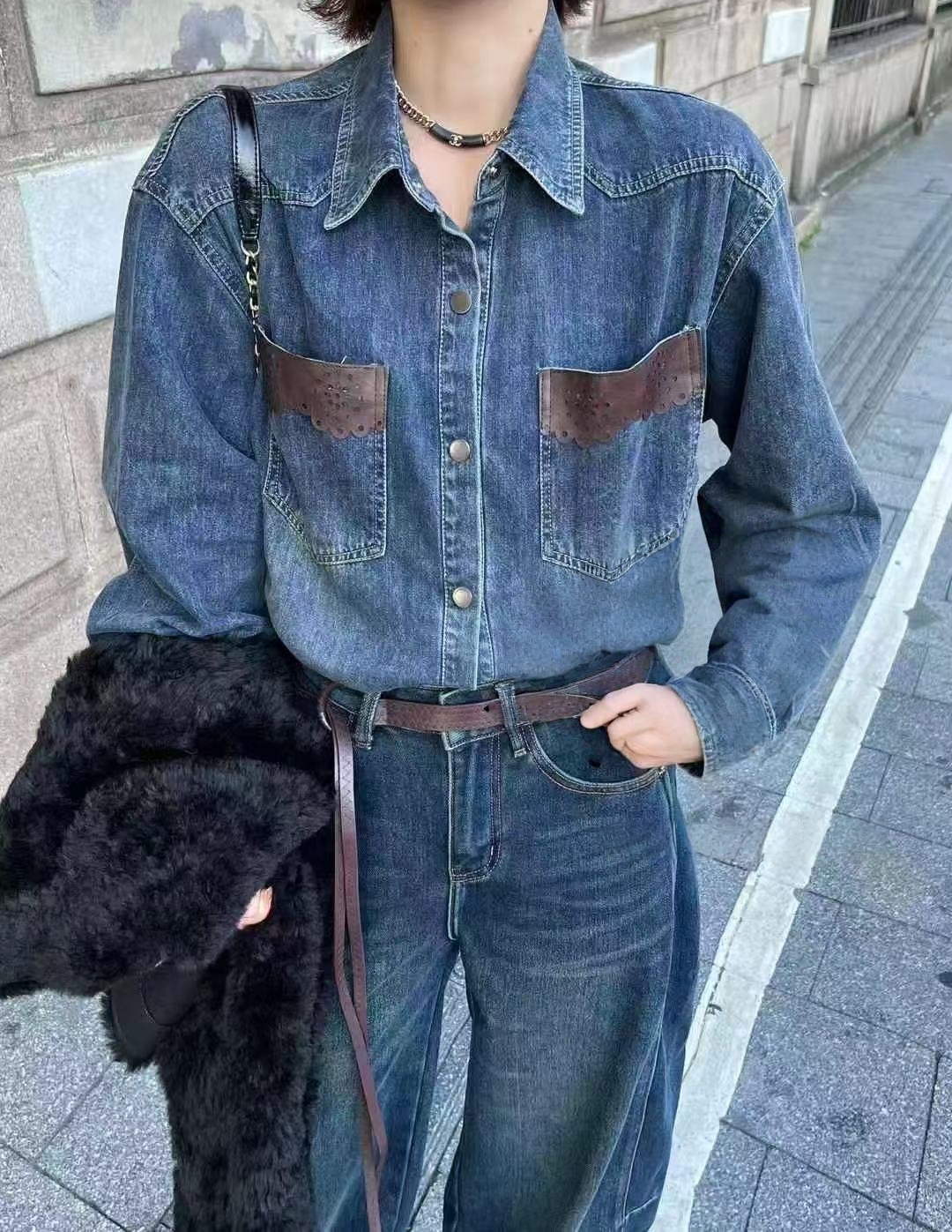 Z.X  明线剪裁加绒牛仔衣  89086（C2）