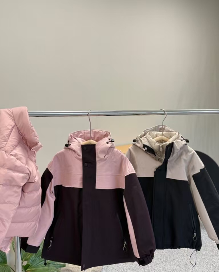 现货   冬季新款男童女童三合一羽绒冲锋衣88823