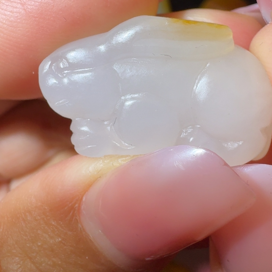 和田玉未镶嵌车挂