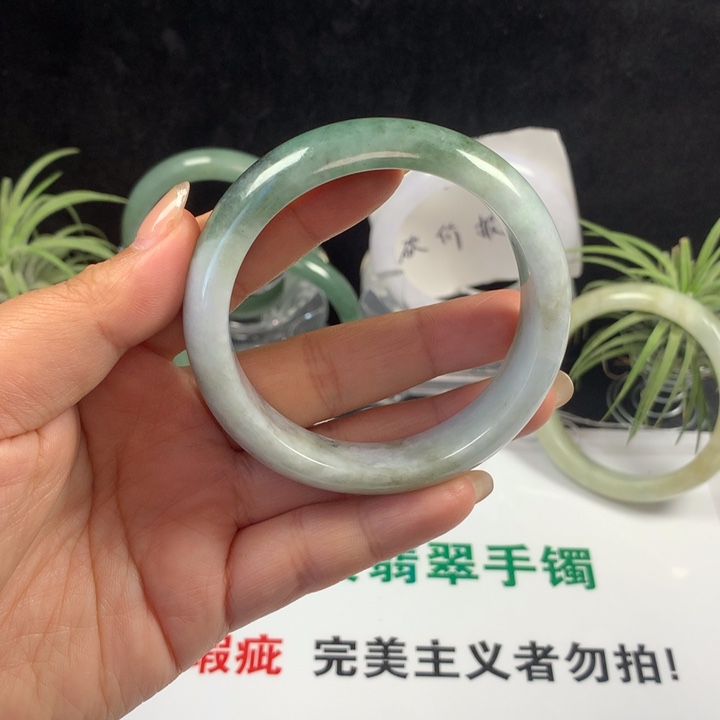 翡翠未镶嵌手镯11