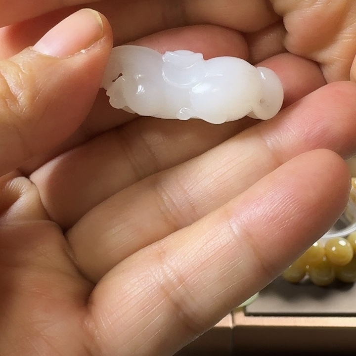 申***甲和田玉（糖玉）未镶嵌颈饰