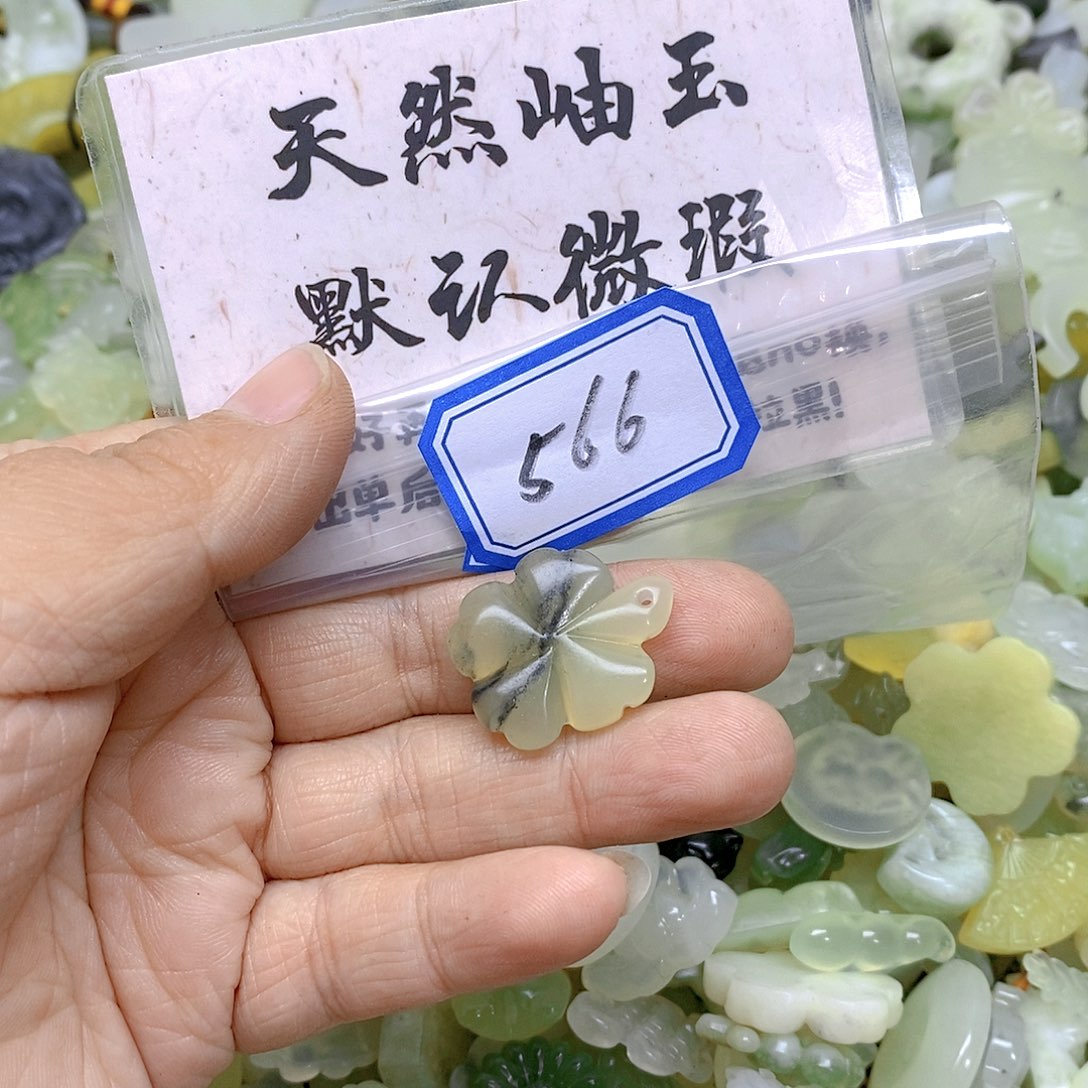 蛇纹石玉颈饰未镶嵌566