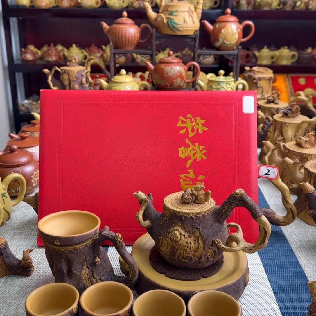 茶壶段泥眼**哥树桩松鼠