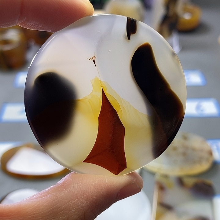 玛瑙/玉髓未镶嵌珠宝半成品89