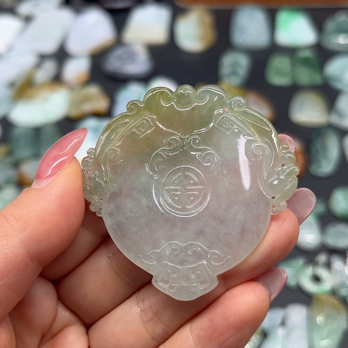 【闪购商品】翡翠颈饰未镶嵌仿古牌
