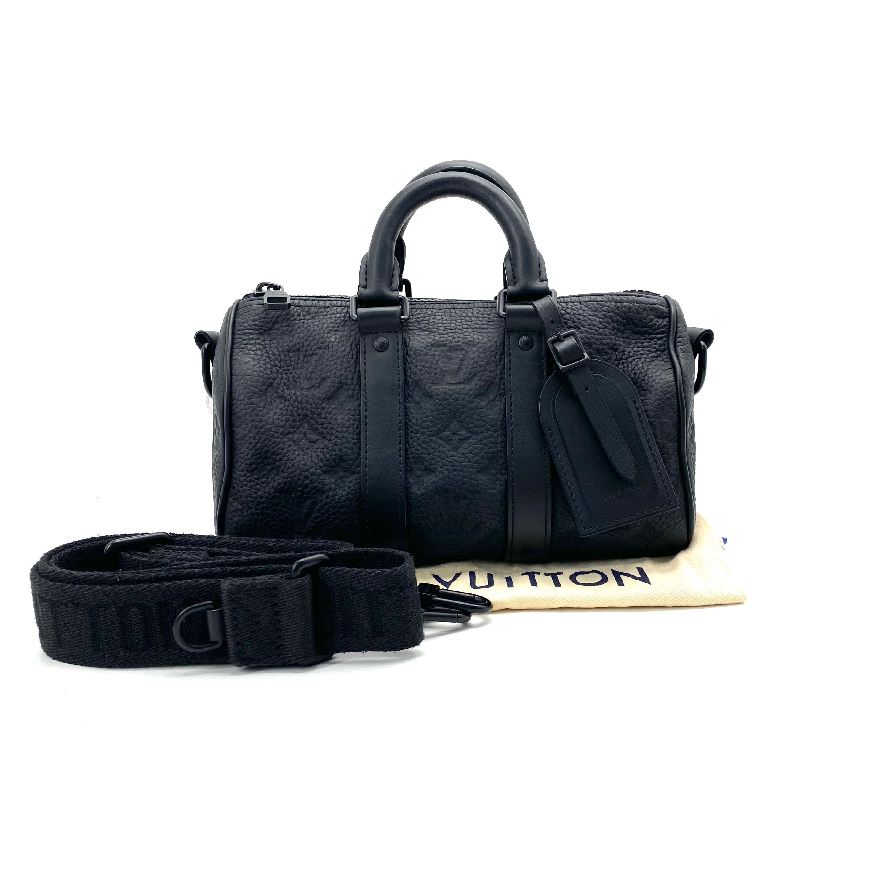 99新 LouisVuitton/路易威登 黑色压花keepall25斜挎包 尺寸25/15
