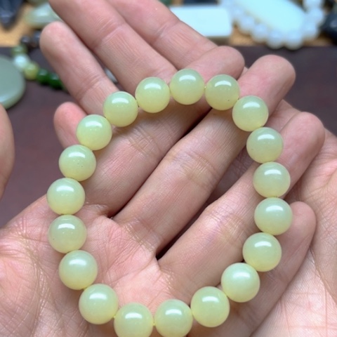 和田玉手串未镶嵌