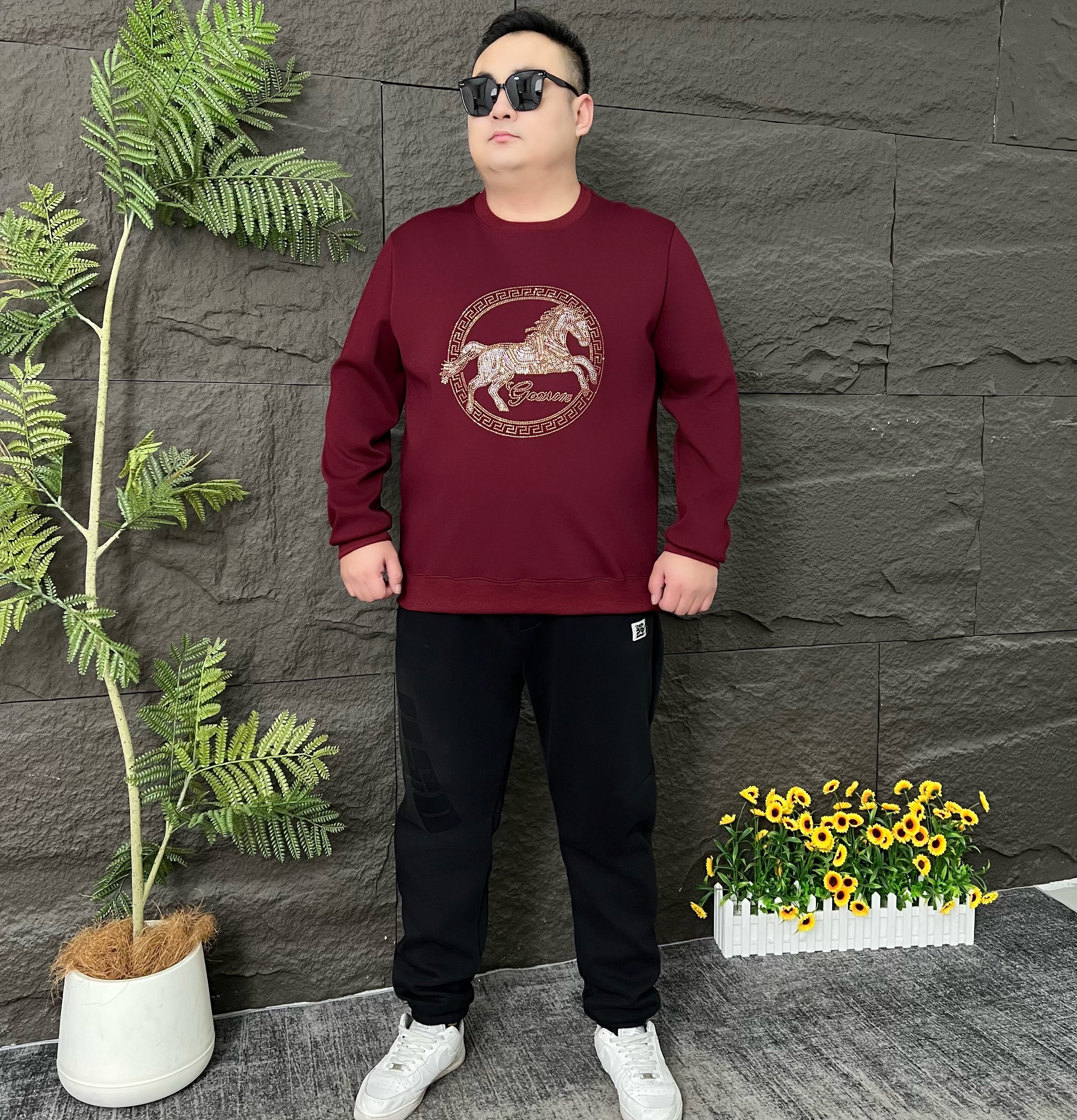 大码男装 春季烫钻时尚卫衣 男士加大圆领长袖卫衣72782