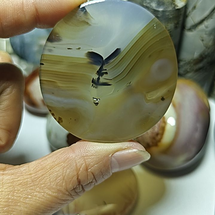 玛瑙/玉髓未镶嵌珠宝奇石