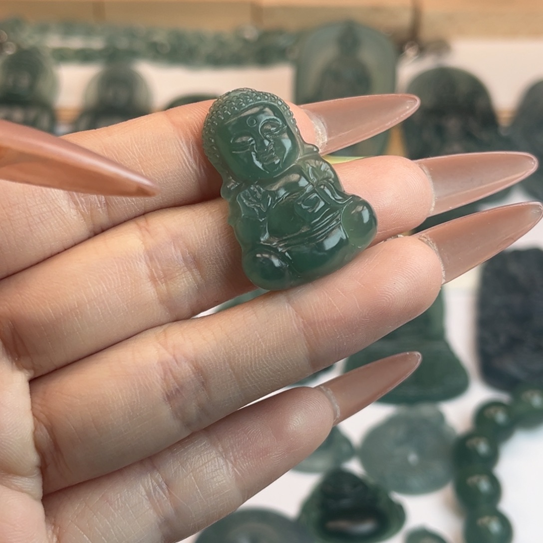 定制翡翠未镶嵌翡翠