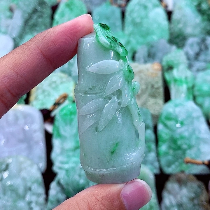 天然A货翡翠竹节