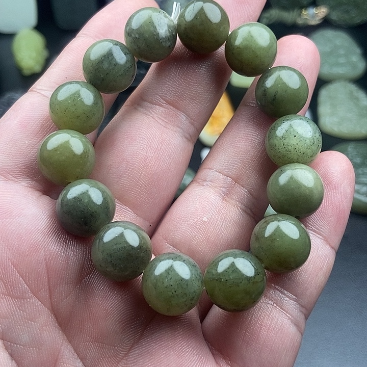 和田玉（糖玉）未镶嵌颈饰