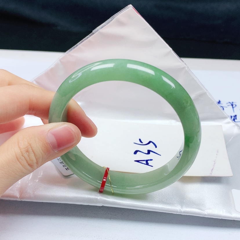 【闪购商品】翡翠手镯未镶嵌天然缅甸a货手镯56+