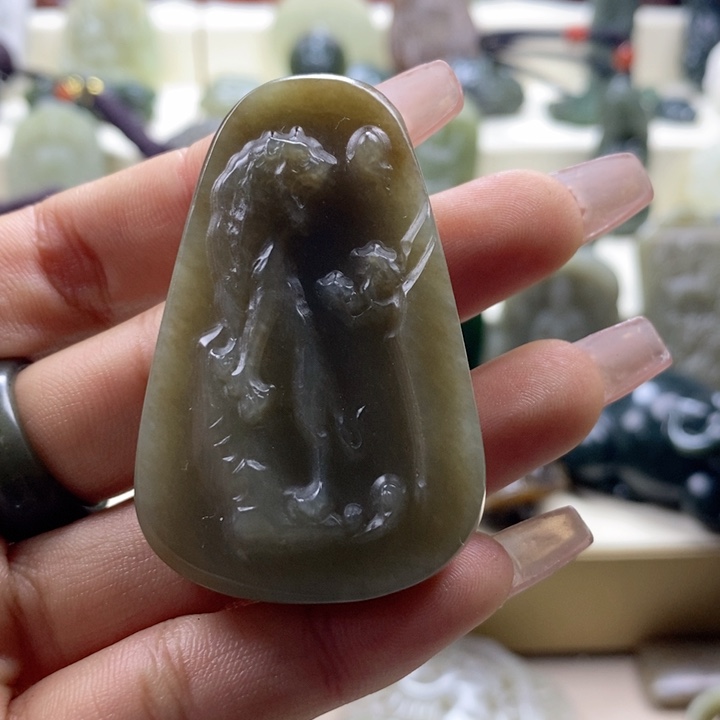 和田玉颈饰未镶嵌