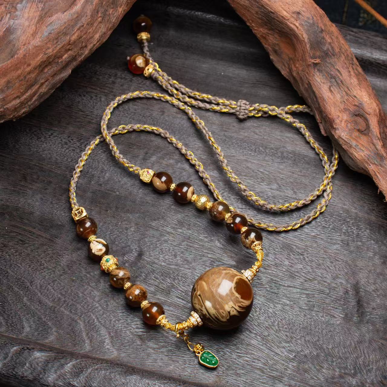 【壹芳珠宝】天然原矿琥珀缅珀溶洞锁骨链