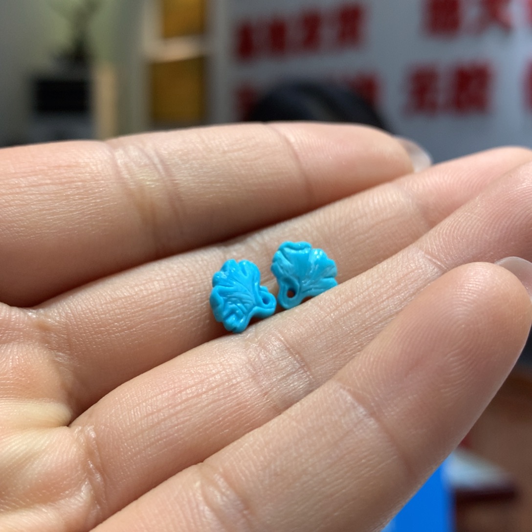 绿松石配饰未镶嵌