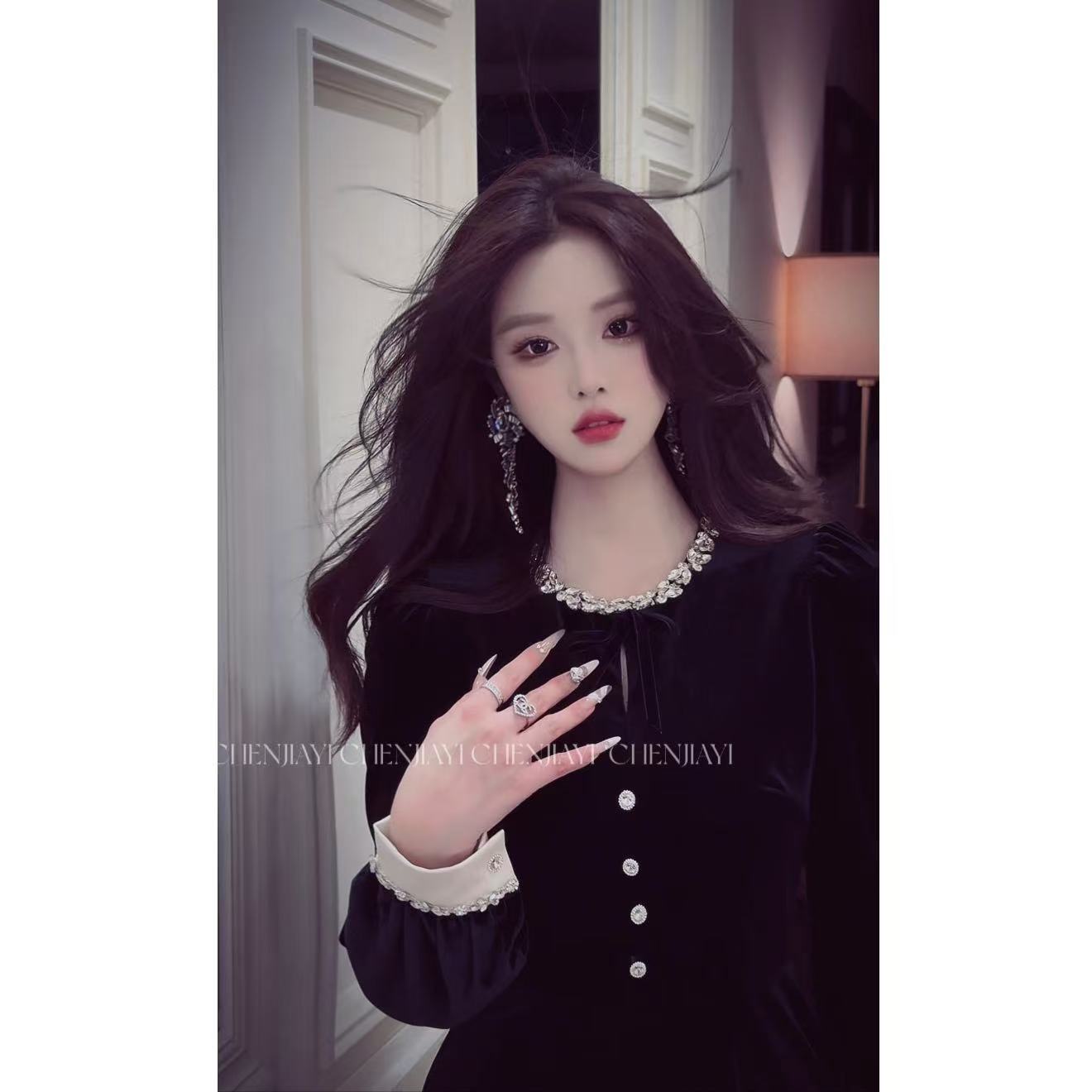 【JIAYI】法式轻奢钉钻设计师款长袖连衣裙6160