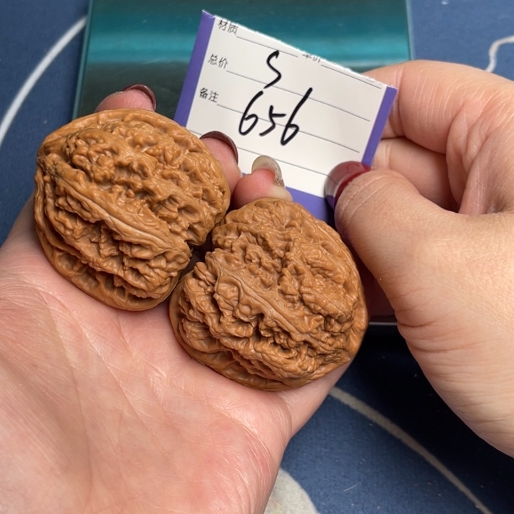 文玩核桃把件粗筋43