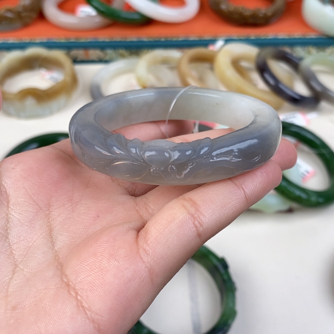 和田玉未镶嵌手镯手镯 51