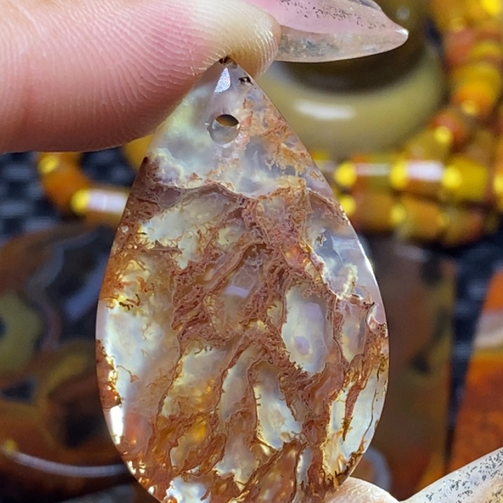 玛瑙/玉髓颈饰未镶嵌