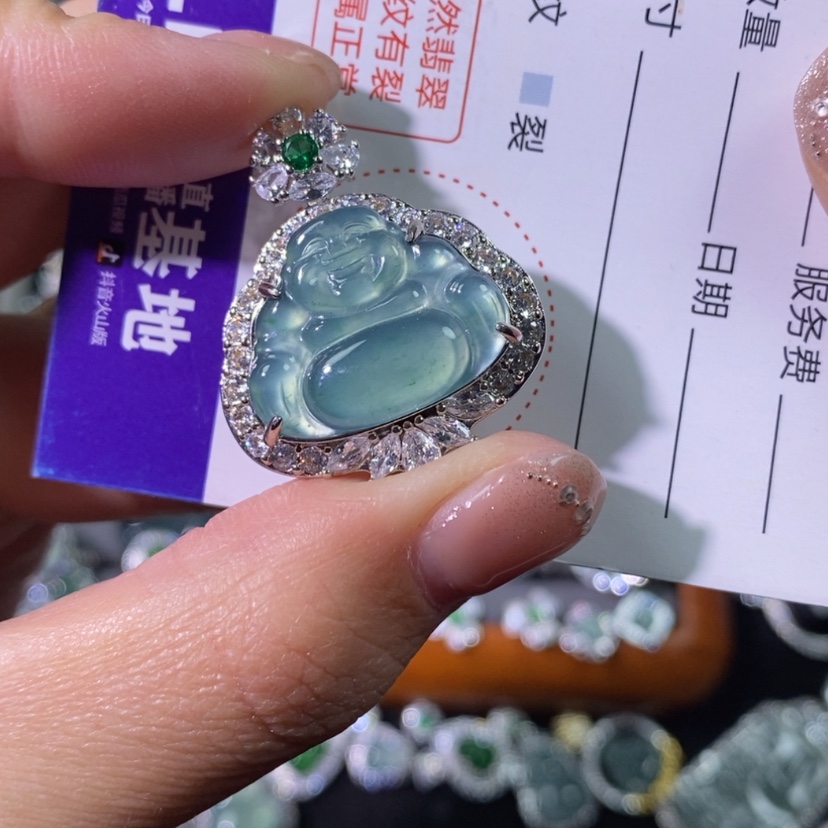 【闪购商品】翡翠颈饰未镶嵌天然