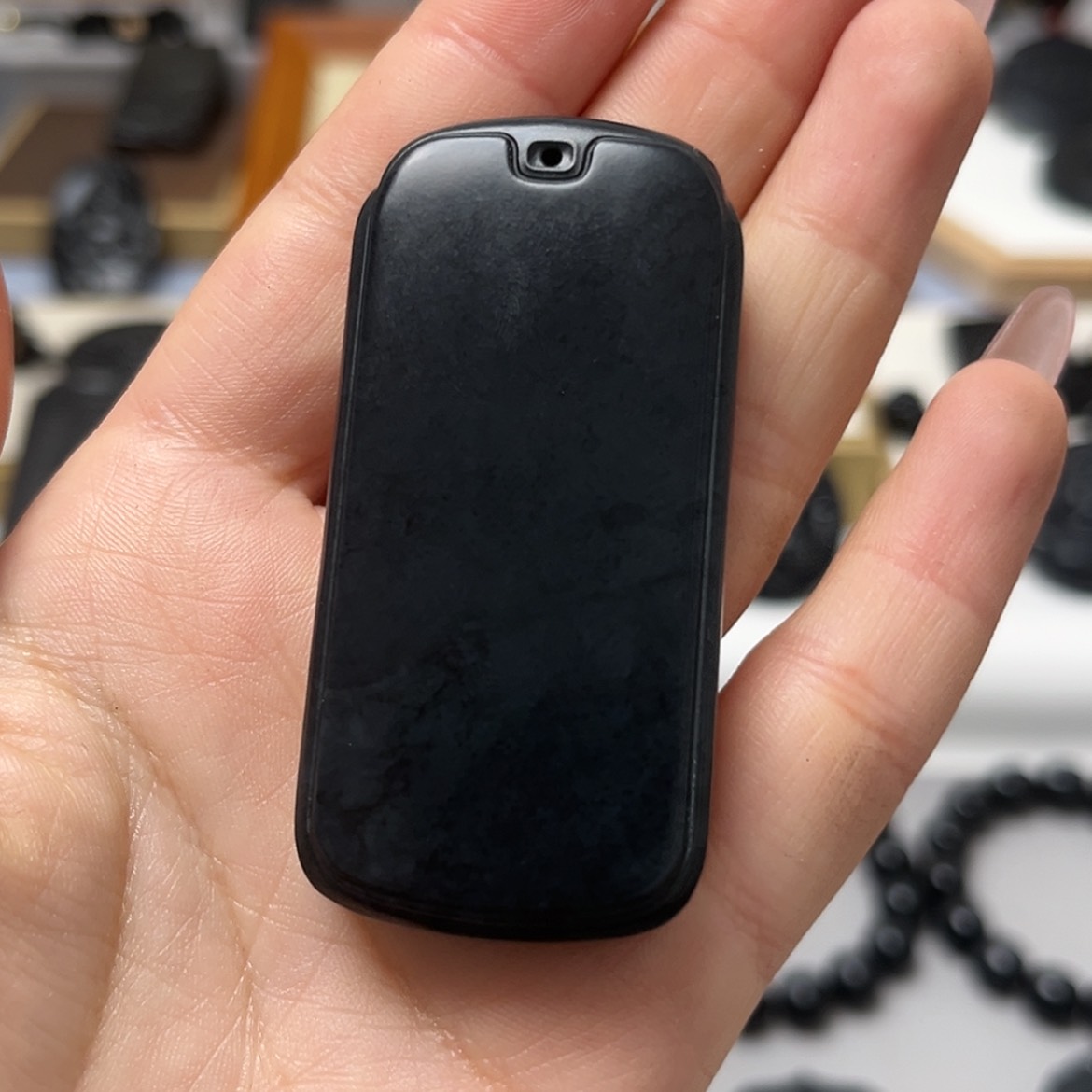 【闪购商品】和田玉（墨玉）36面包羊脂61克左右未镶嵌