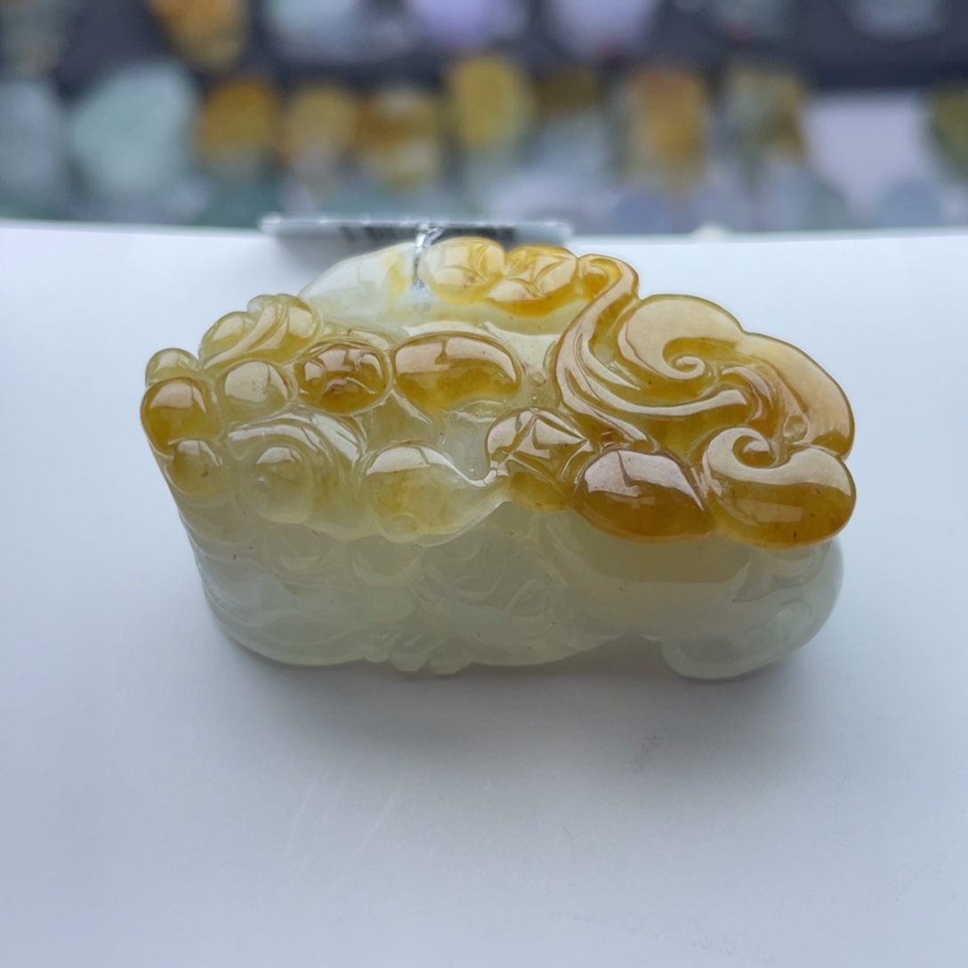 翡翠颈饰未镶嵌貔貅