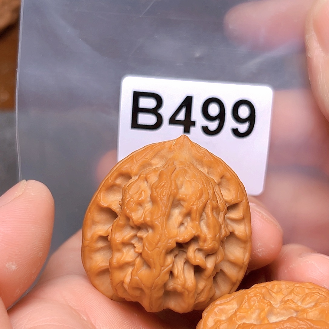 吊坠文玩核桃梨木台