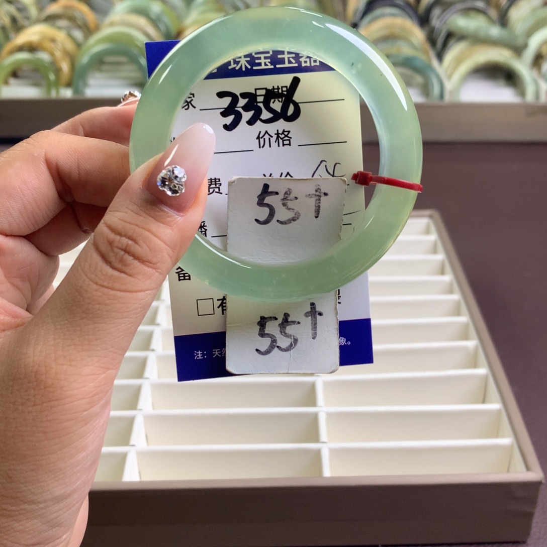蛇纹石玉未镶嵌手镯3356
